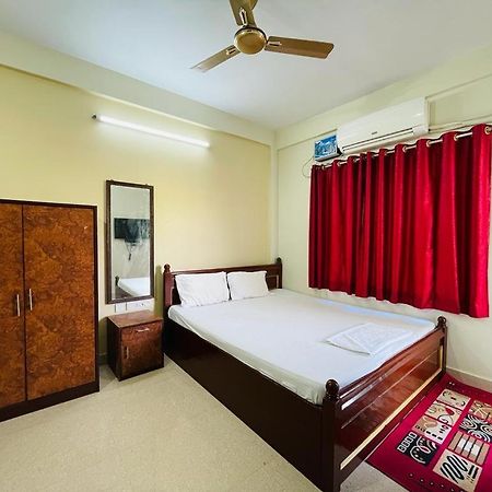 Hotel Lovely Star Inn ! 푸리 외부 사진