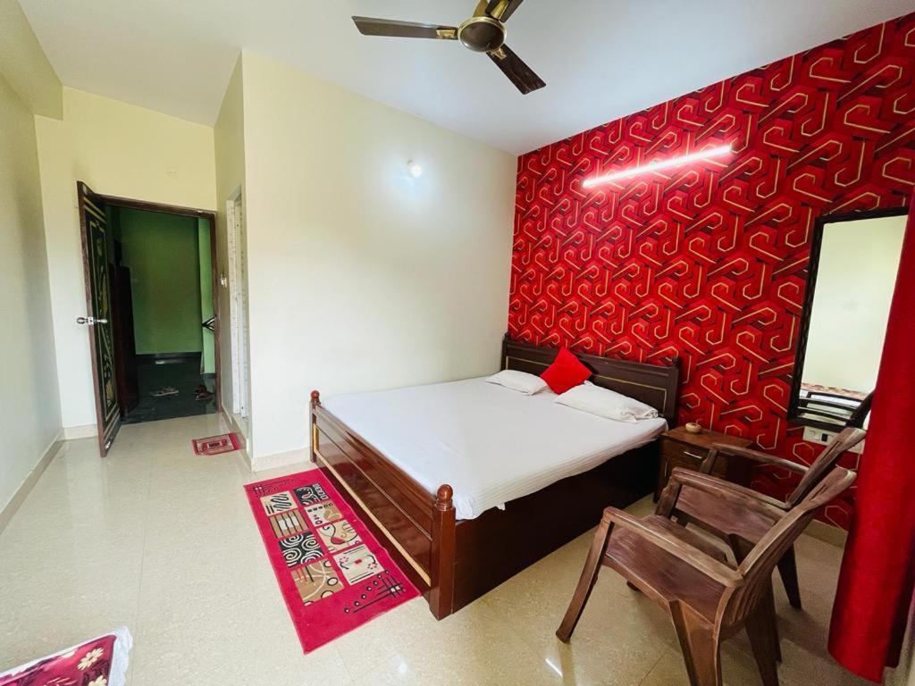 Hotel Lovely Star Inn ! 푸리 외부 사진